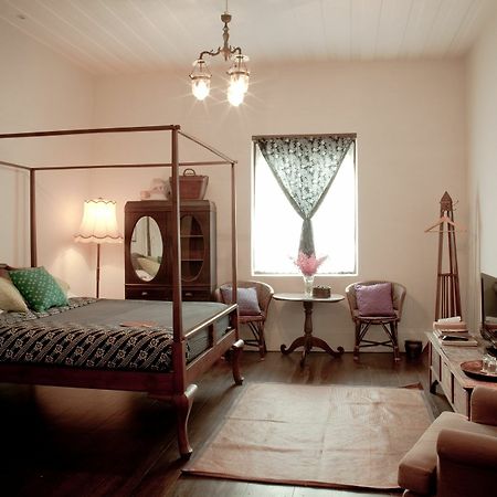 The Asadang Bed And Breakfast Бангкок Екстер'єр фото
