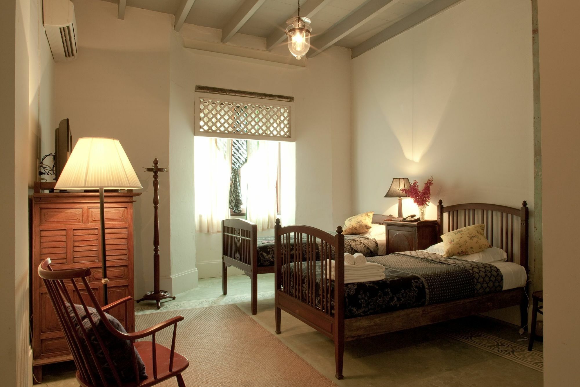 The Asadang Bed And Breakfast Бангкок Екстер'єр фото